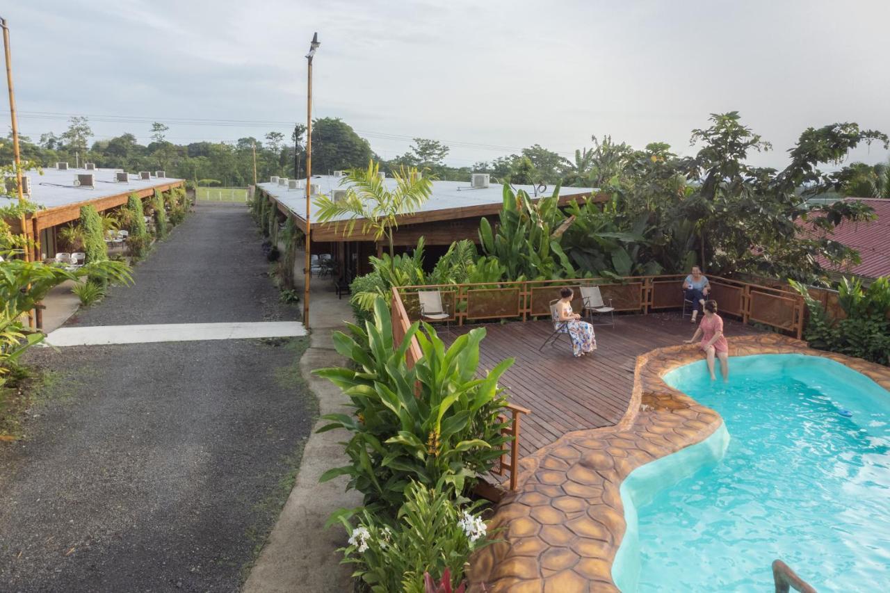 Cabanas Del Rio Aparthotel La Fortuna Exterior foto